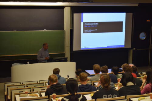 LunCH Lecture mathematics: Jan van Neerven